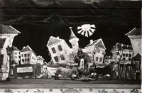 Kuressaare Teater: ā€Puunukk seiklebā€¯ (H. Vaag, 1949). Stseen lavastusest.