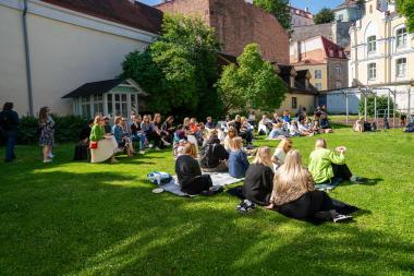 Eesti Noorsooteater lõpetas 73. hooaja