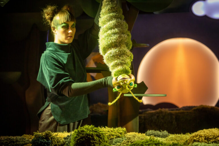 „Lenda-lenda, röövik”. Foto: Siim Vahur