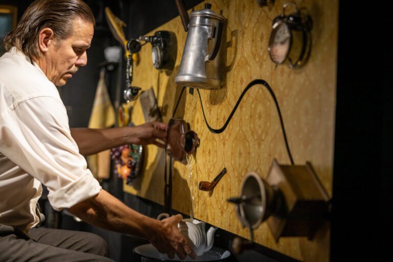 „Kärbes, prussakas ja ämblik”. Foto: Siim Vahur