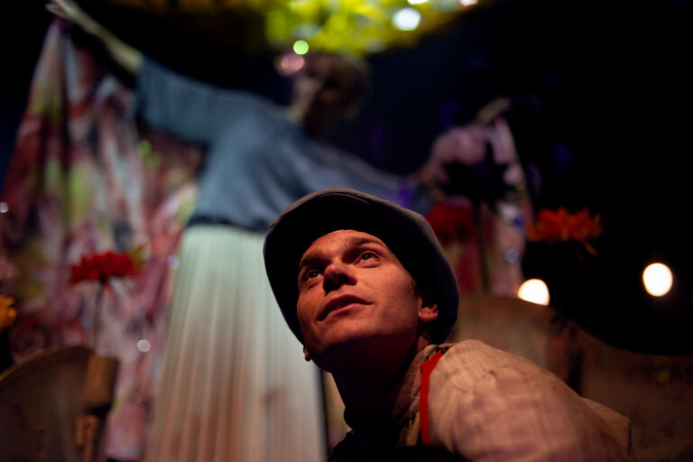 "Poiss ja liblik". Foto: Targo Miilimaa