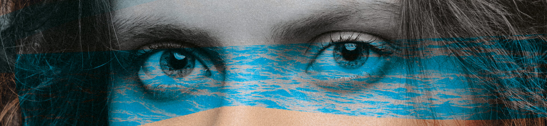 Tüdruku silmad ja juuksed, nende ees sinised triibud kui merelained